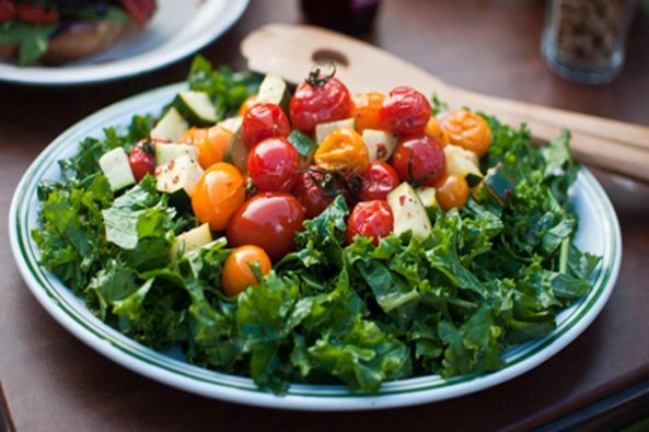 kale-tomato-salad